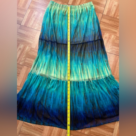 💲8️⃣ New Directions Maxi Skirt SIZE M- 3 Tiers, Mesh, Inside lining to knee - Picture 8 of 9